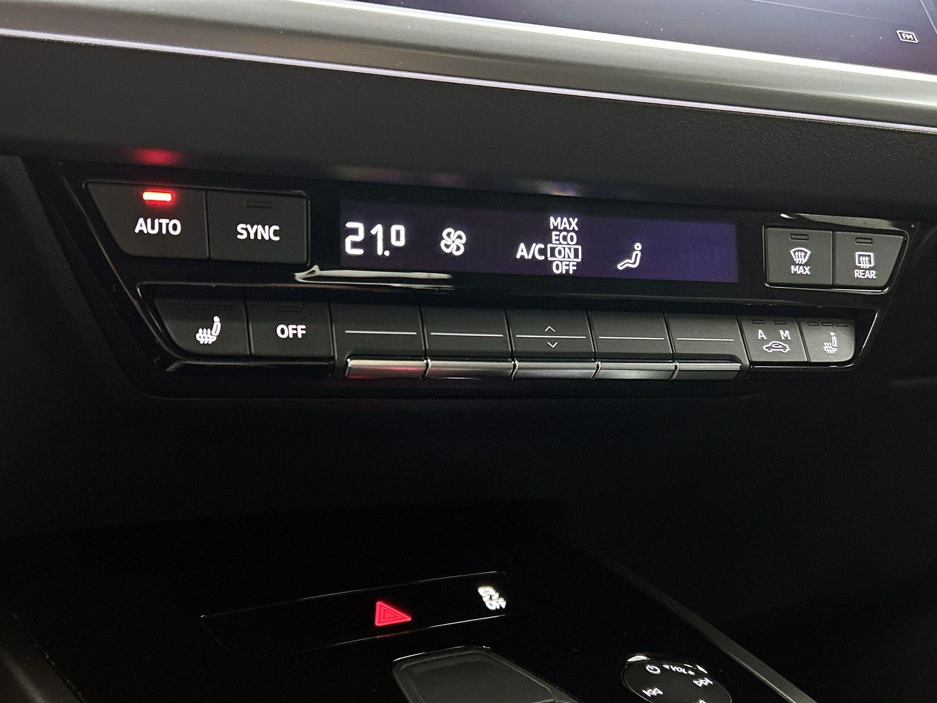Audi-Q4 e-tron-image-25