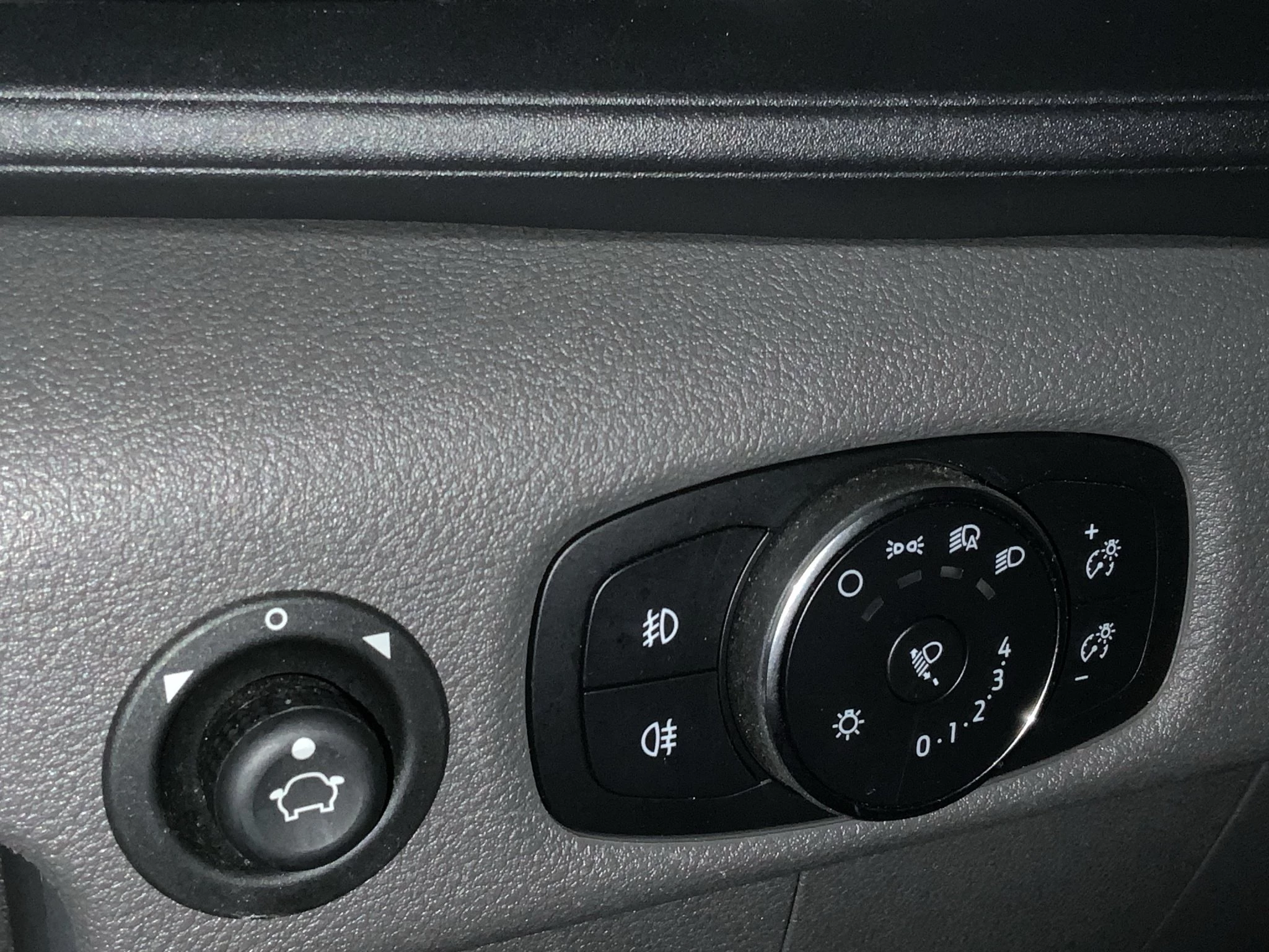 Ford-Transit-image-8