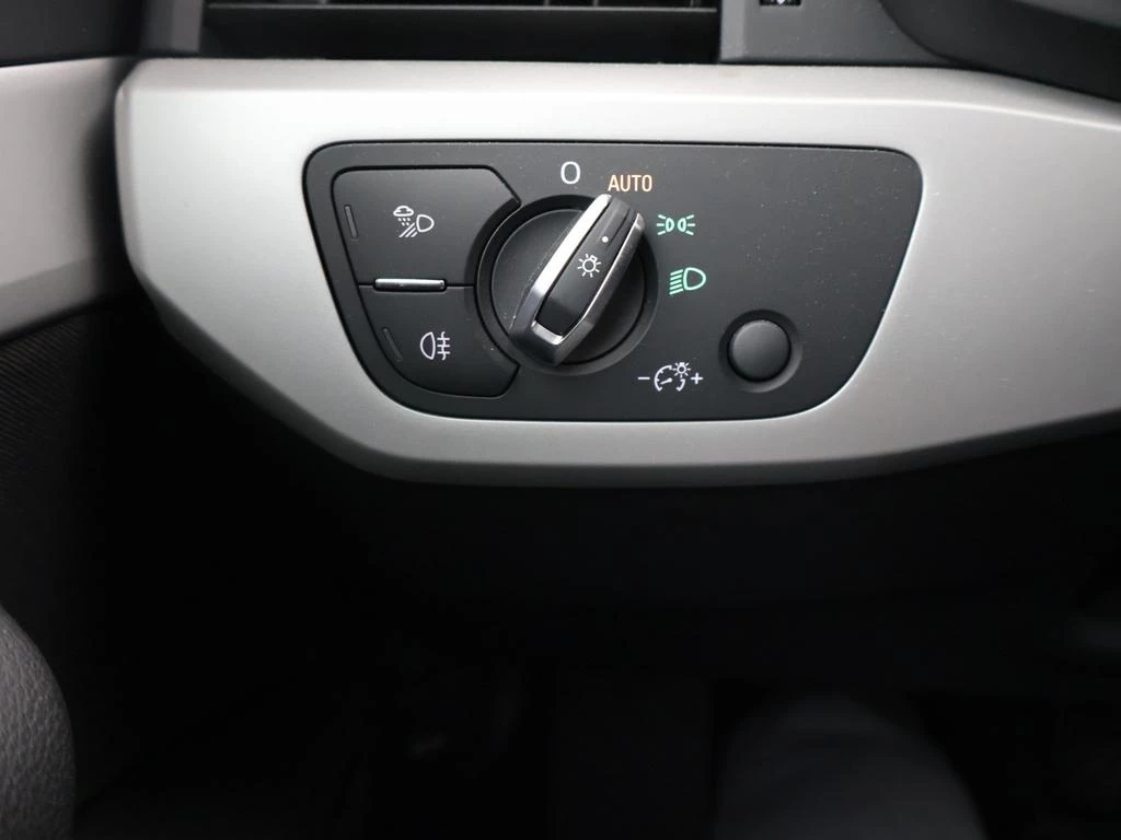 Audi A4 Audi A4 Sedan 35TFSI 150PK *NAVI*BLTH*CRUISE*PDC A*...