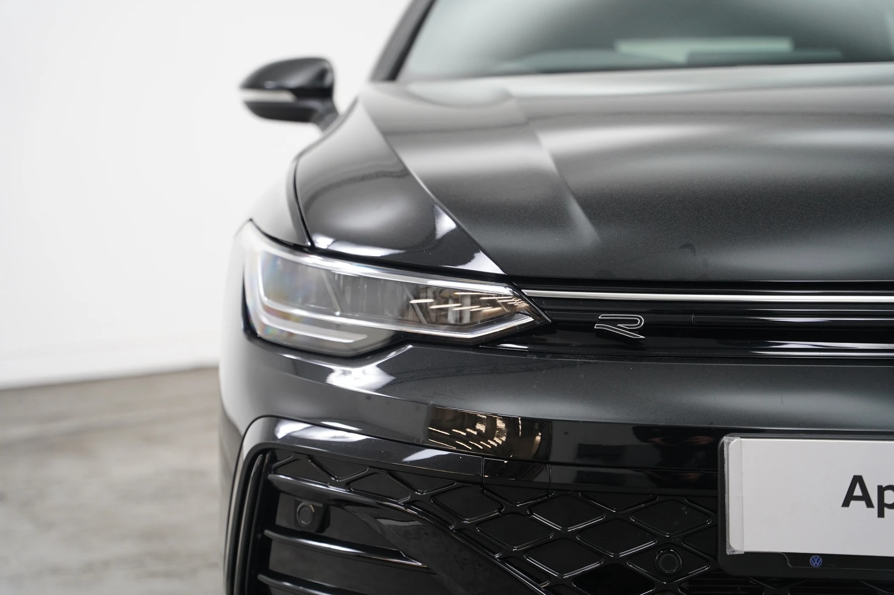Volkswagen-Golf-image-36