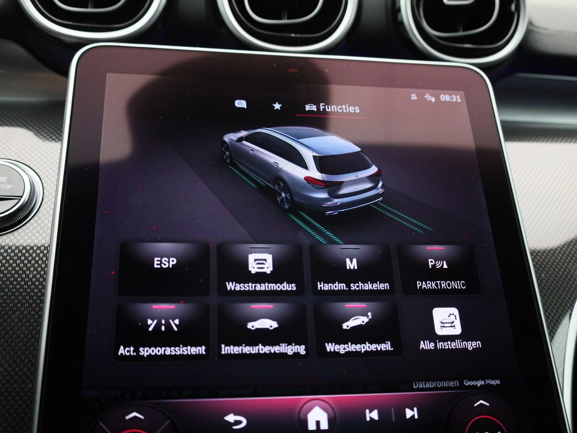 Mercedes-Benz-C-Klasse-image-27