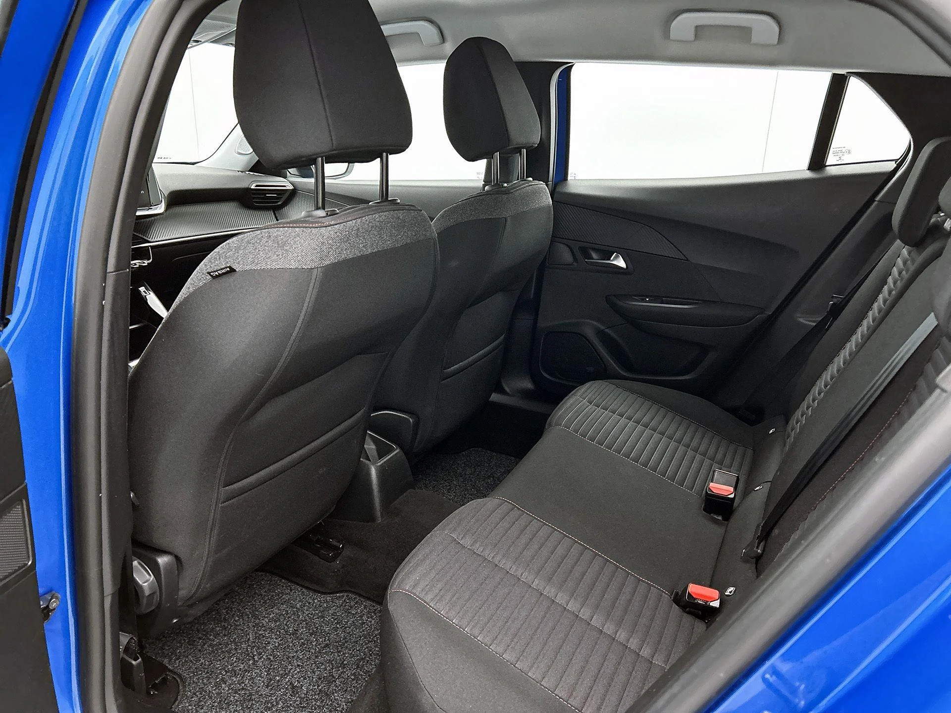 Peugeot-2008-image-25