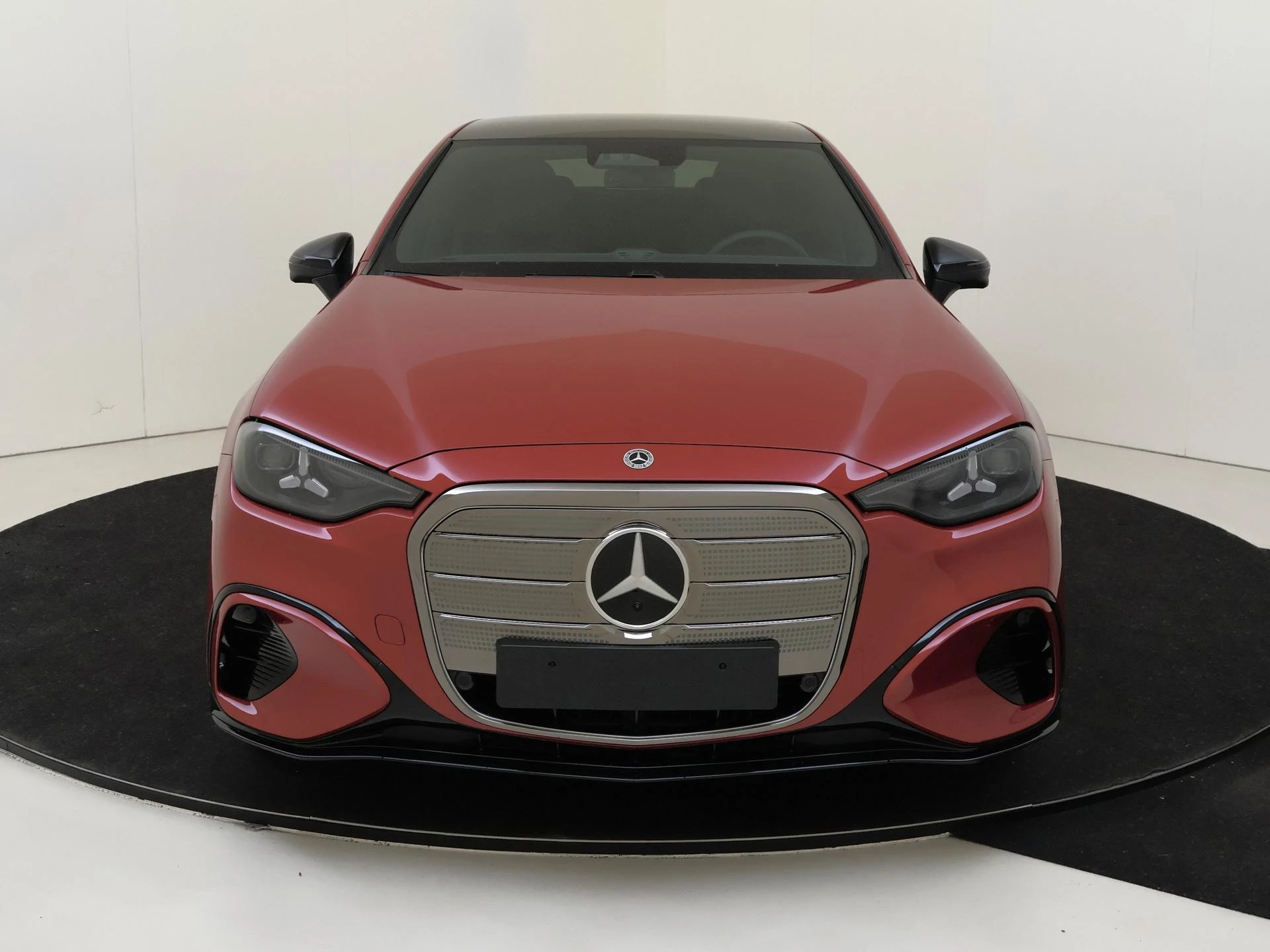 Mercedes-Benz-C-Klasse-image-4