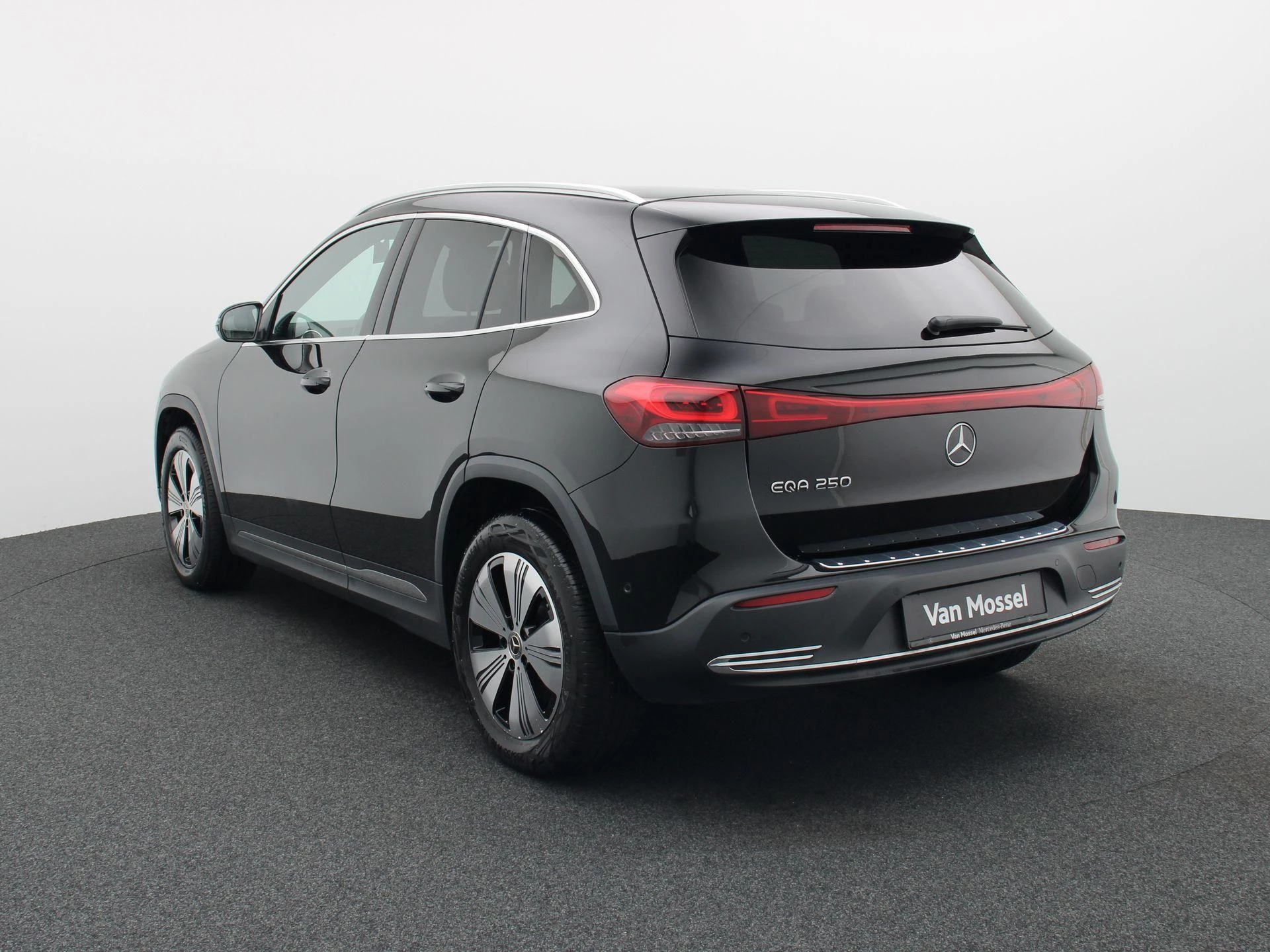Mercedes-Benz EQA 250 Business Line