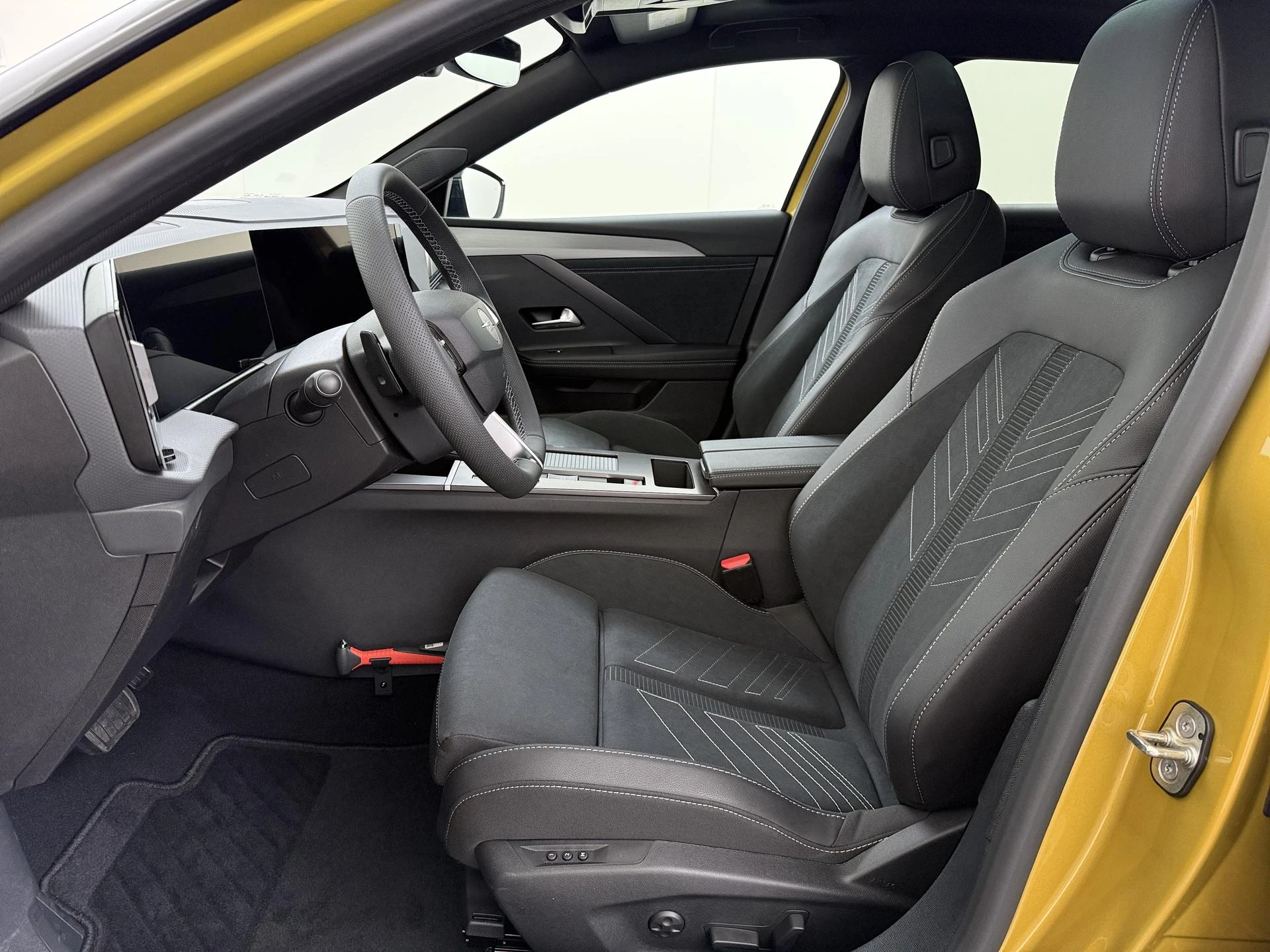 Opel-Astra-image-13