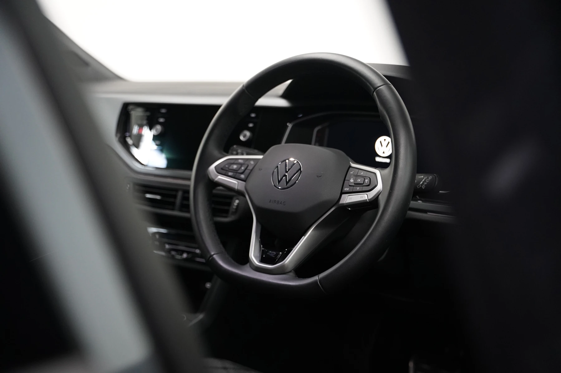Volkswagen-Polo-image-17