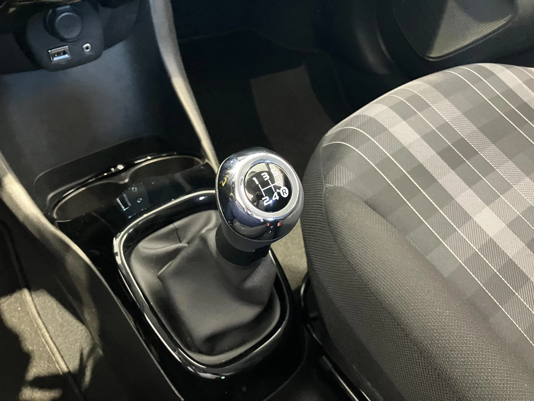 Peugeot 108 1.0 e-VTi Allure