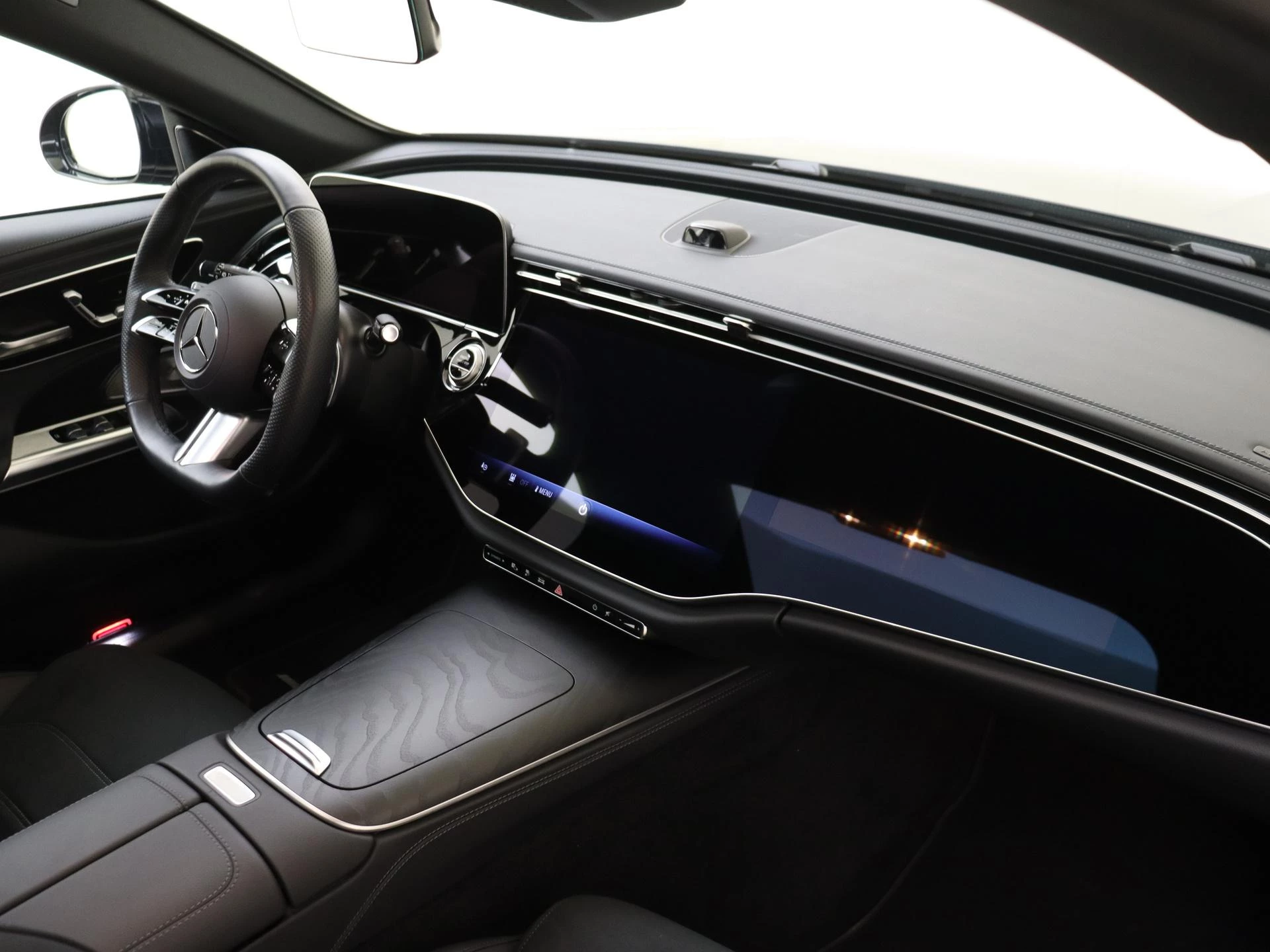 Mercedes-Benz-E-Klasse-image-10