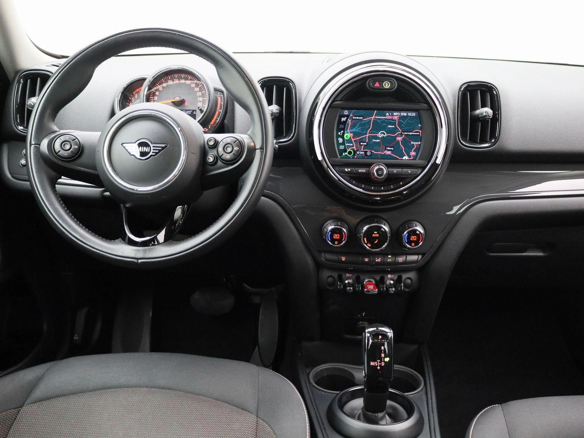 MINI-Countryman-image-6