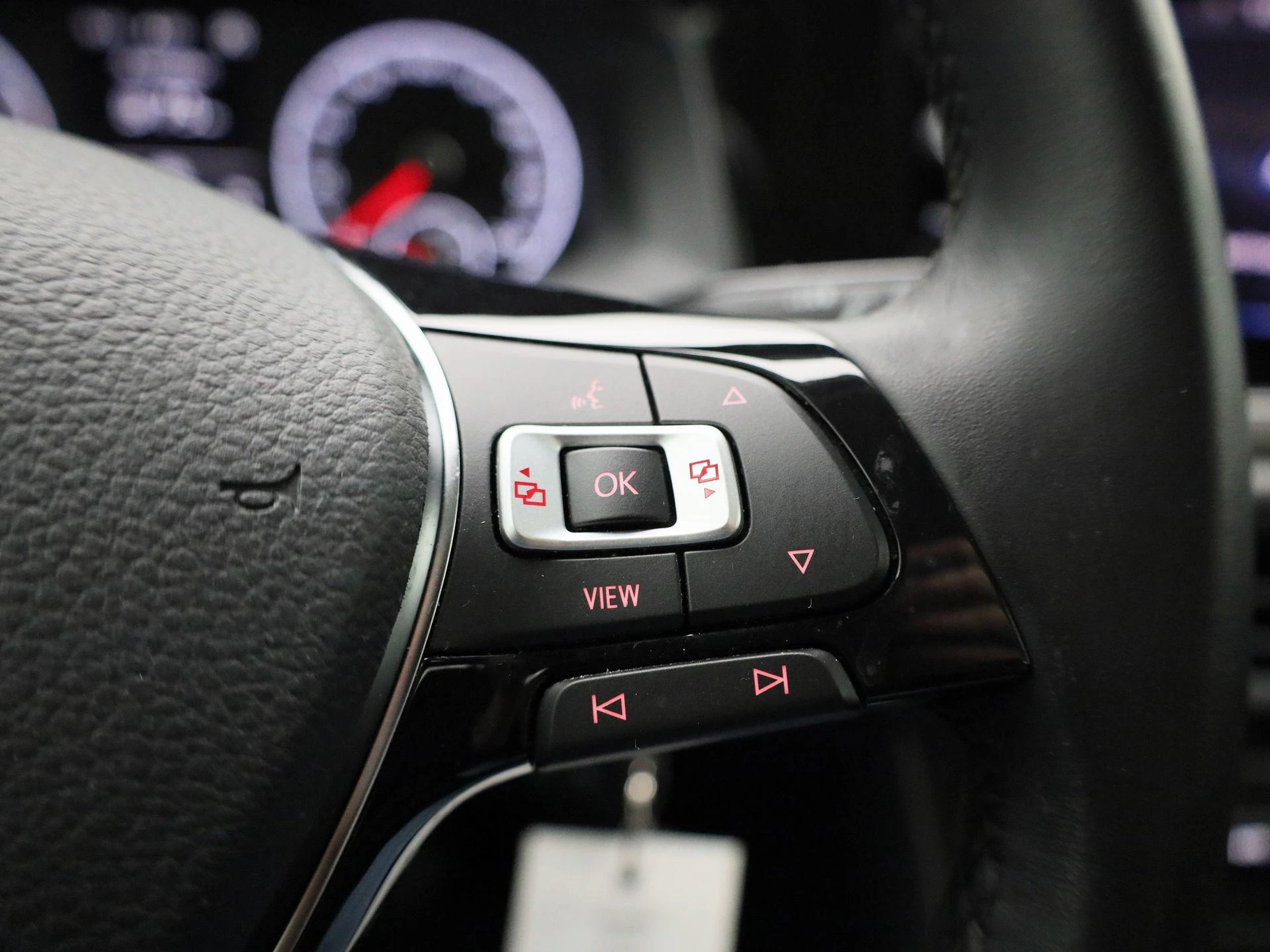 Volkswagen-Polo-image-16