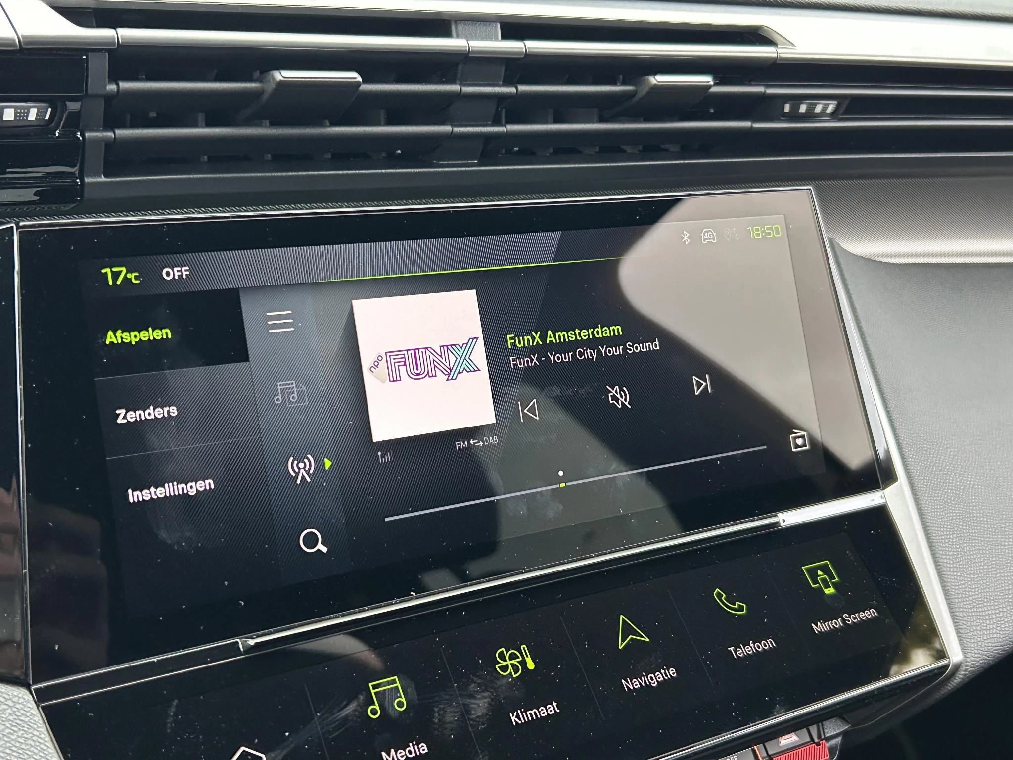 Peugeot-308-image-14