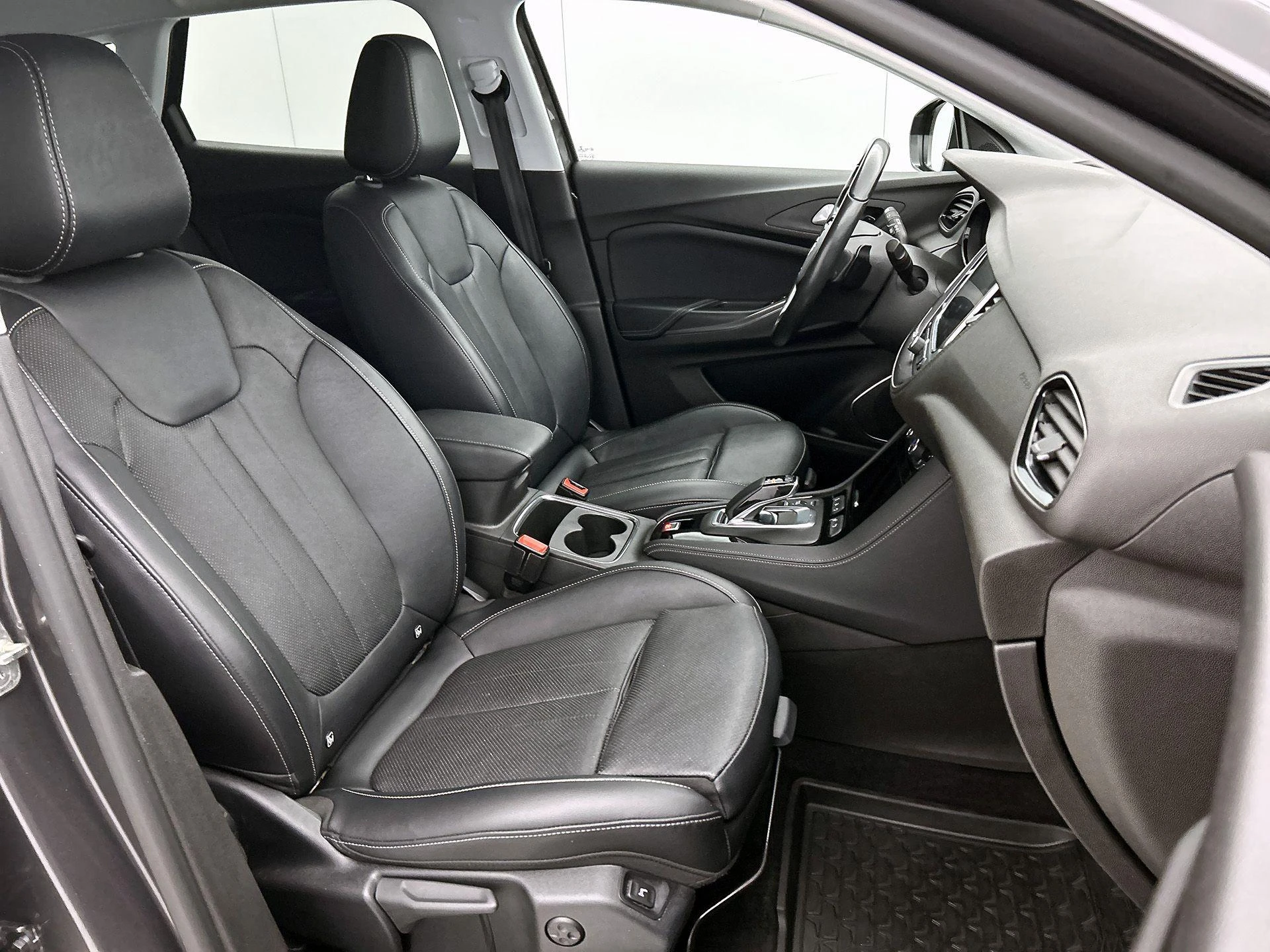 Opel-Grandland X-image-48