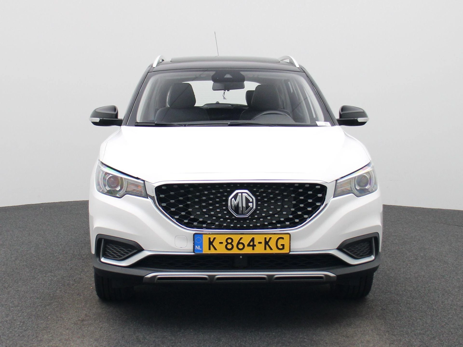 MG-ZS EV-image-2