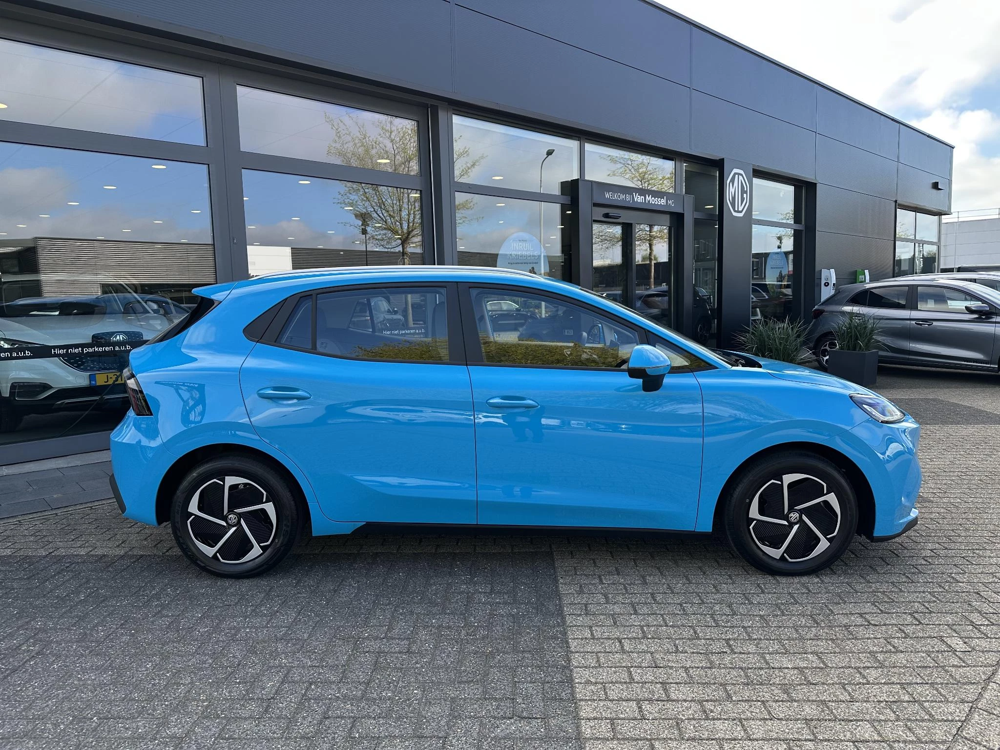MG MG4 EV Urban