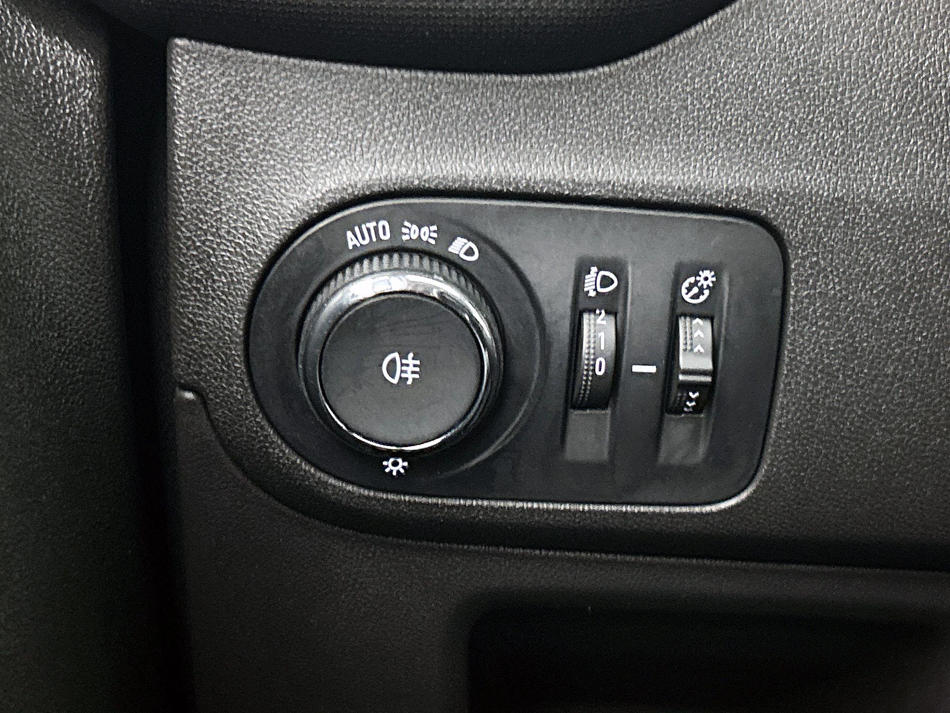 Opel-Crossland-image-22