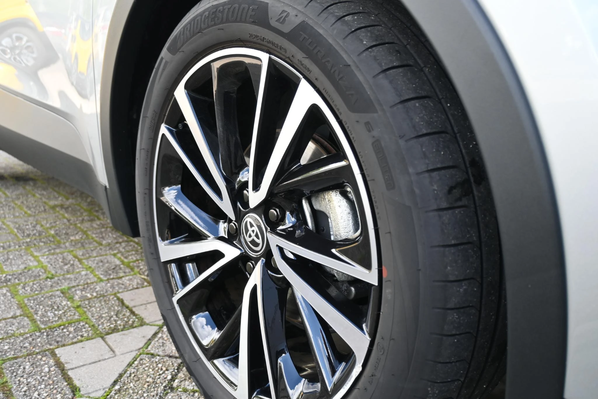 Toyota-C-HR-image-5