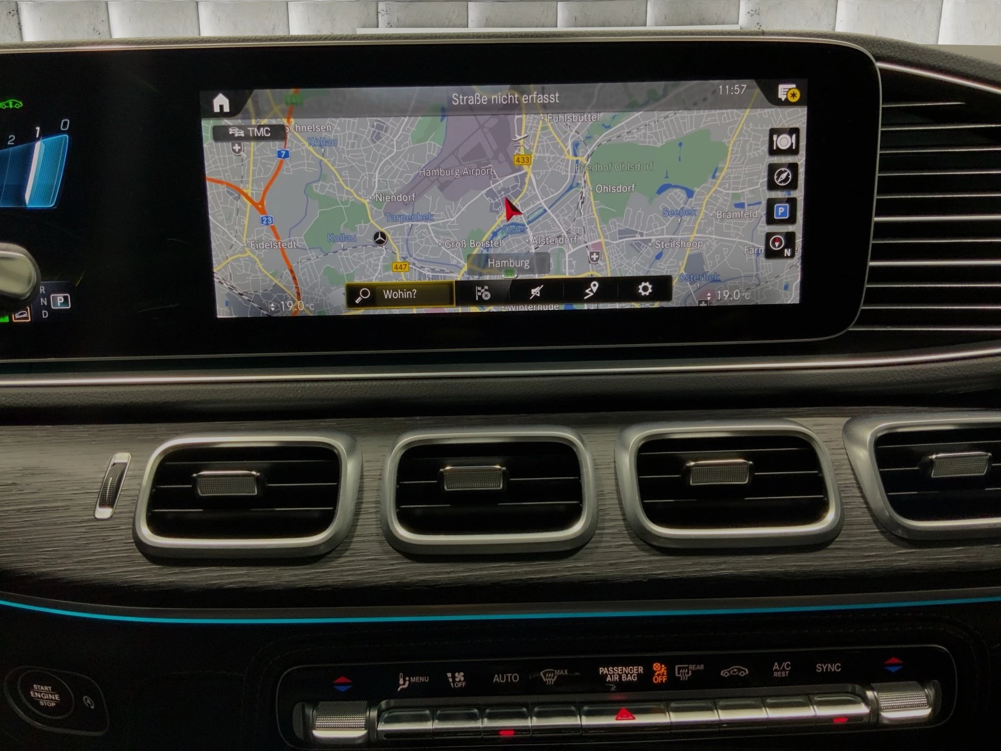Mercedes-Benz-GLE-image-14