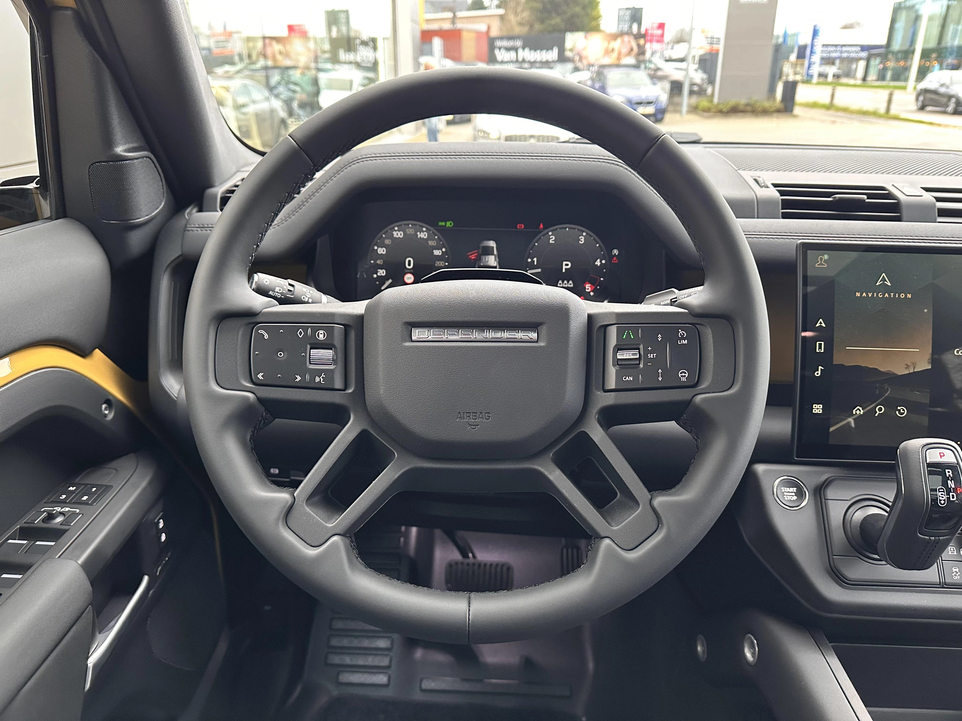 Land Rover-Defender-image-14