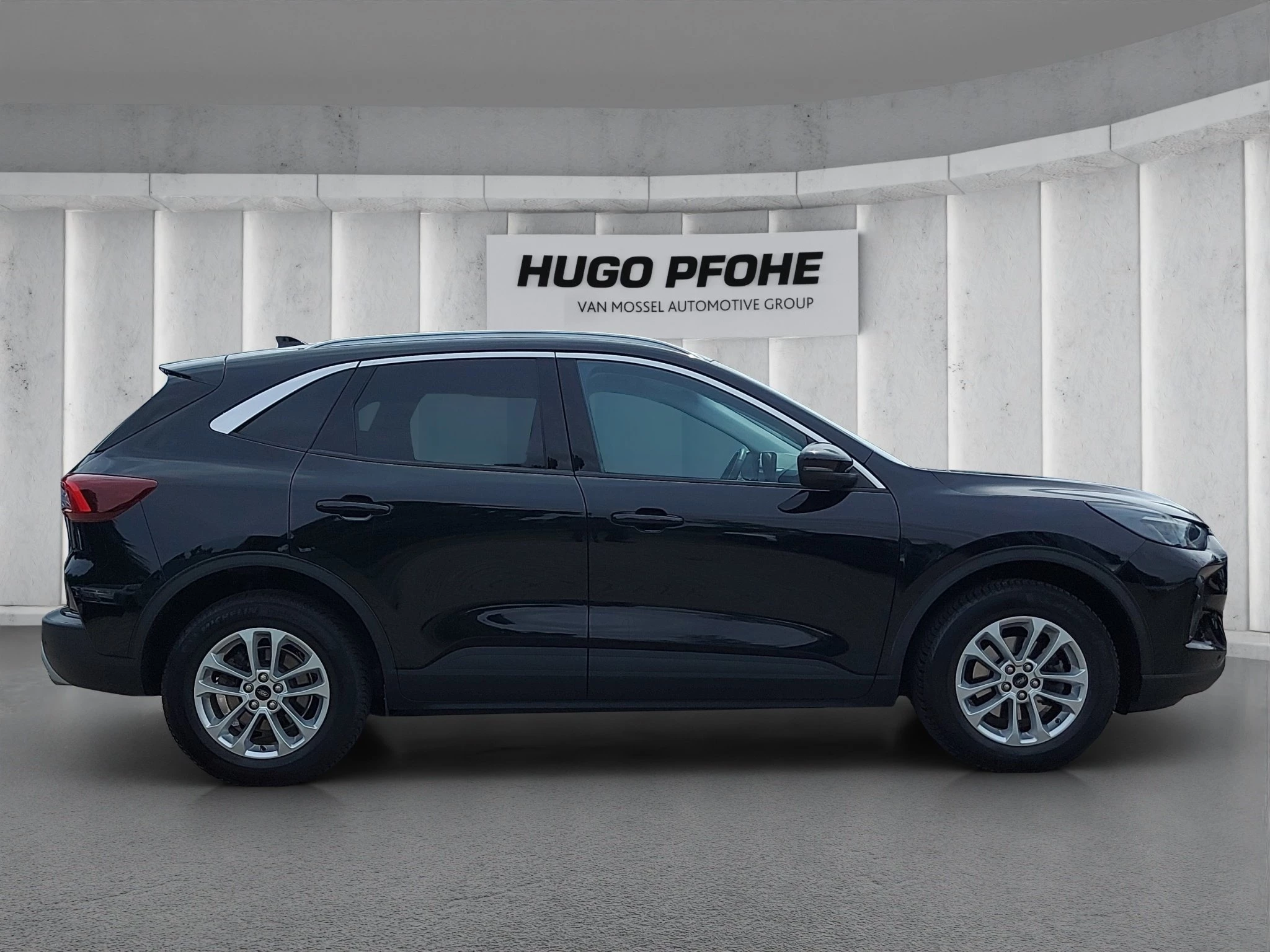Ford Kuga Titanium WINT.PKT*TECH.PKT*GJR*LED*RFK*AHKV