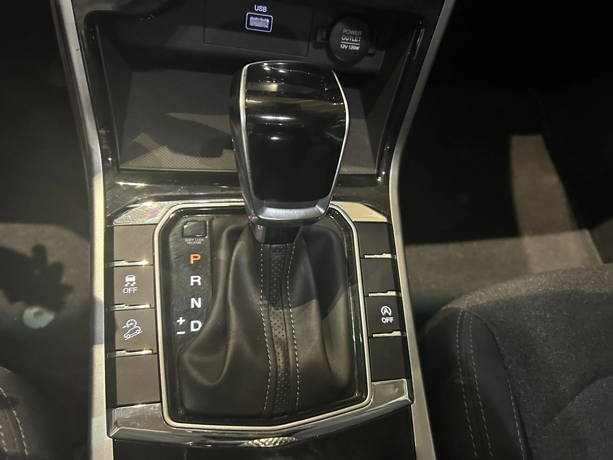 Mercedes-Benz-GLC-image-19