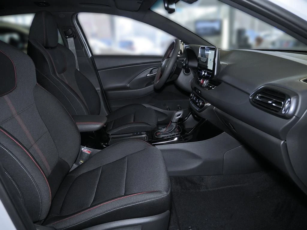 Hyundai-i30-image-12