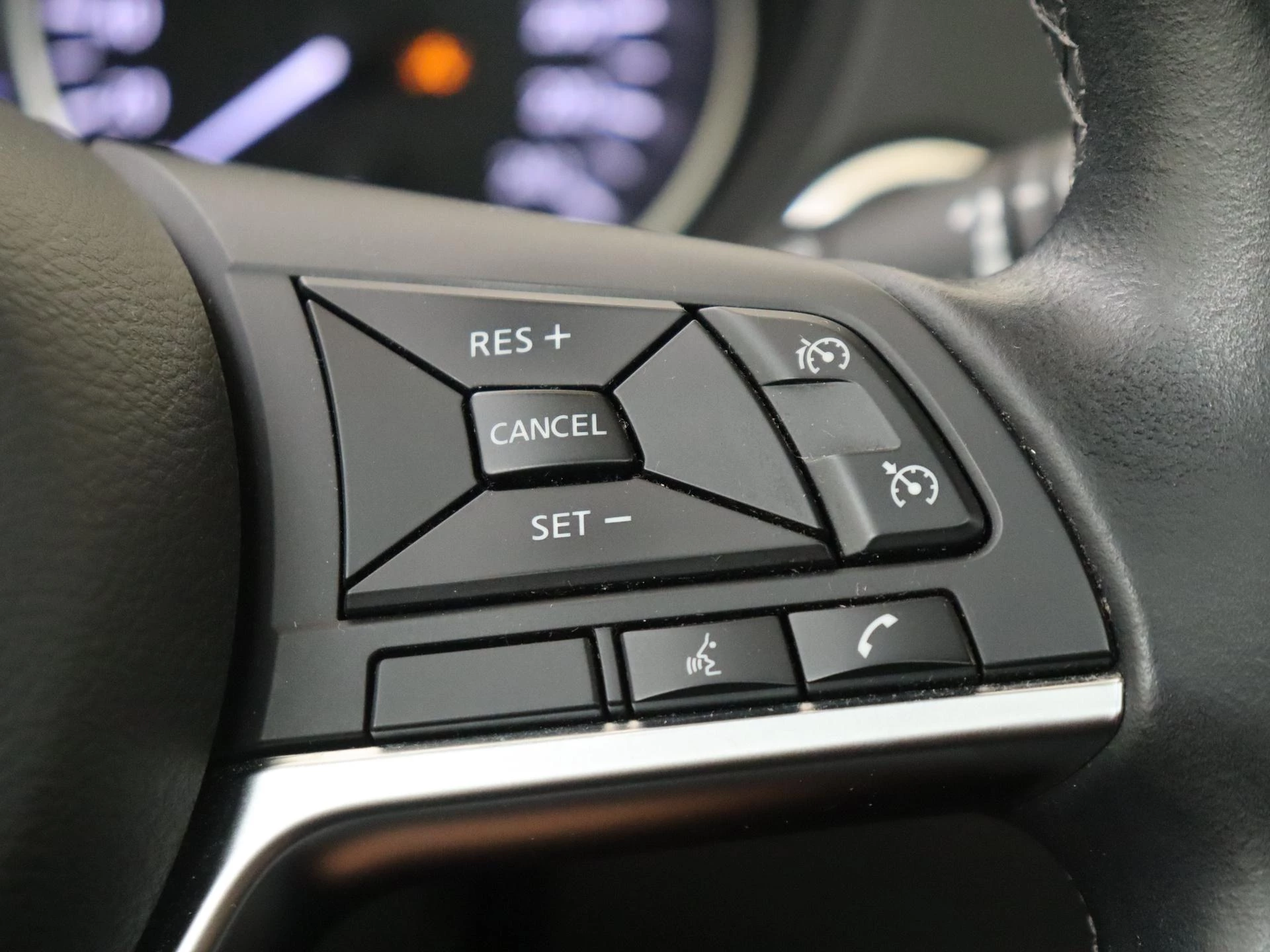 Nissan QASHQAI 1.3 DIG-T Design Edition