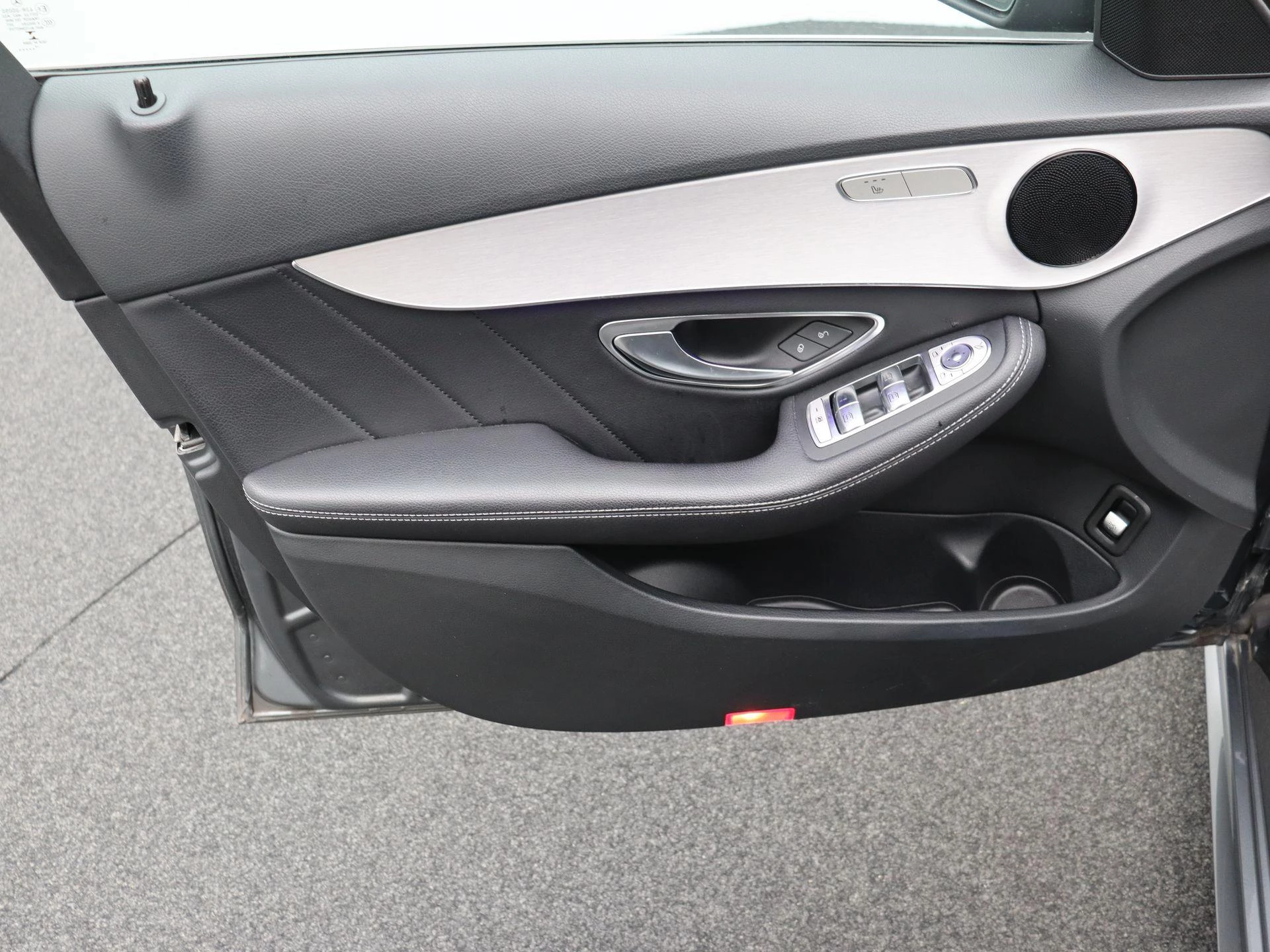 Mercedes-Benz C-Klasse 200 AMG LINE BERLINE + CARPLAY + PANORAMISCH DAK + MULTIBEAM LED +