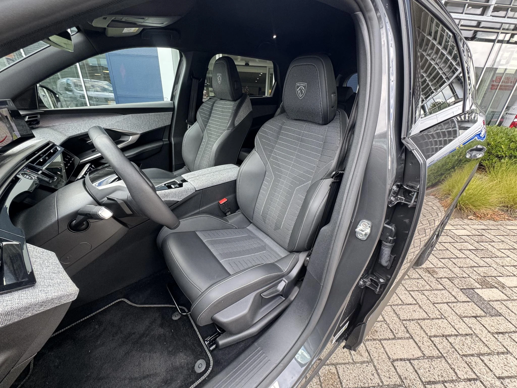 Peugeot-5008-image-17