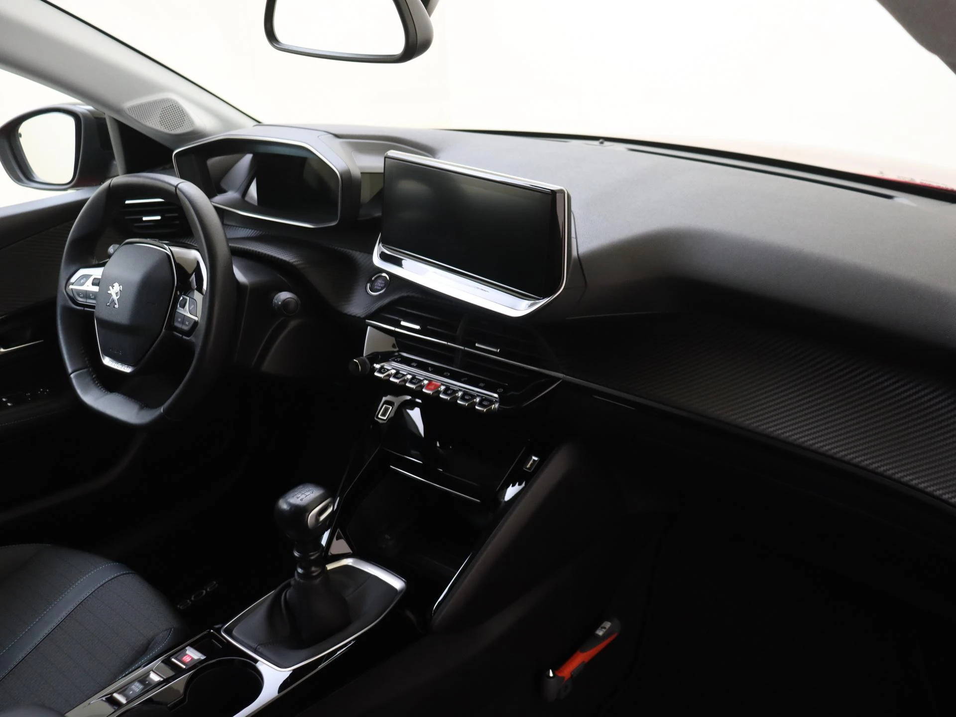 Peugeot-208-image-4