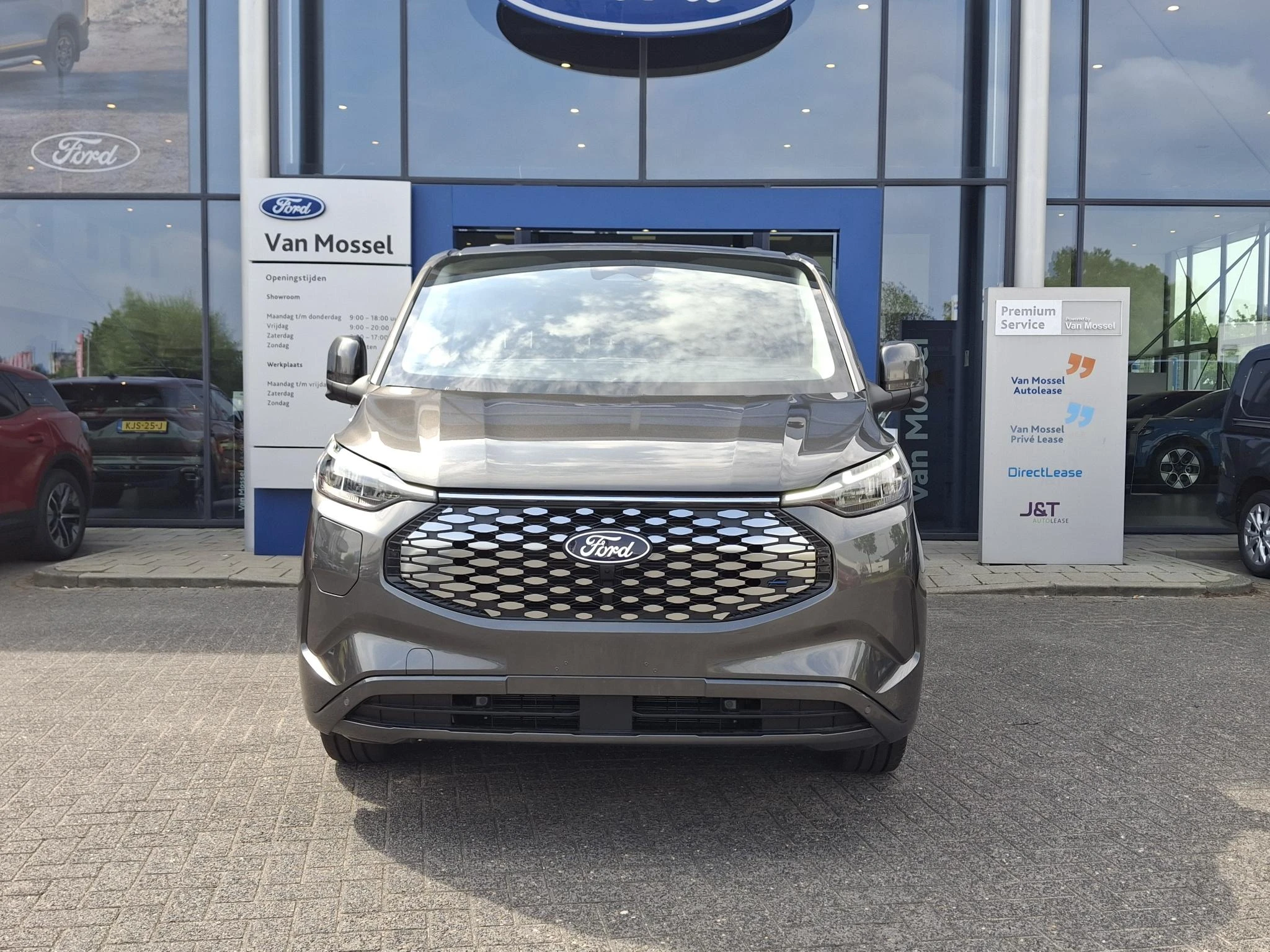 Ford E-Transit Custom L2 Limited 71 kWh