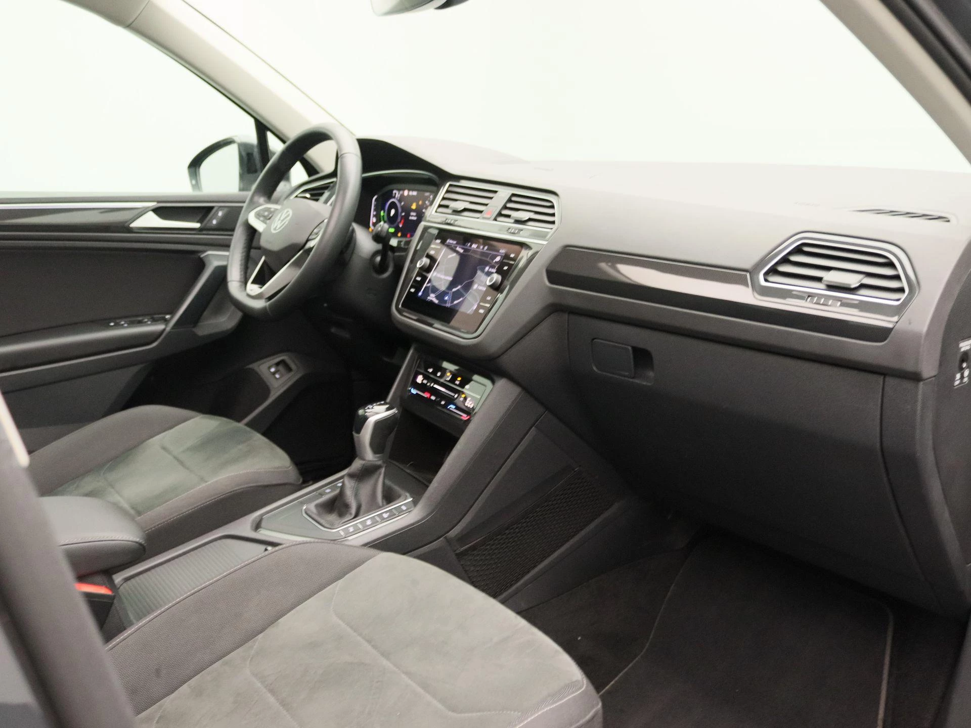 Volkswagen Tiguan 1.4 TSI eHybrid Elegance