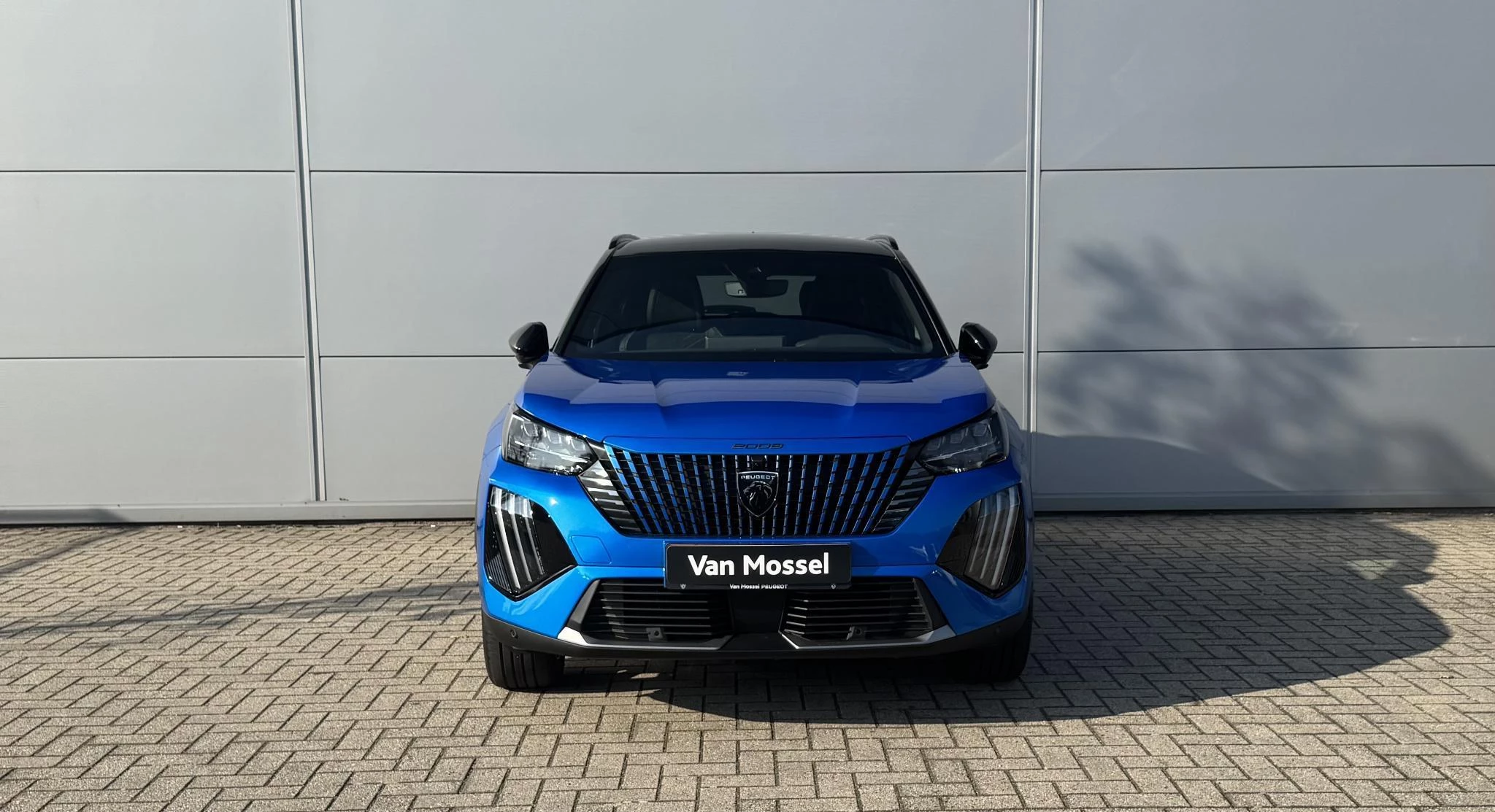 Peugeot-e-2008-image-7