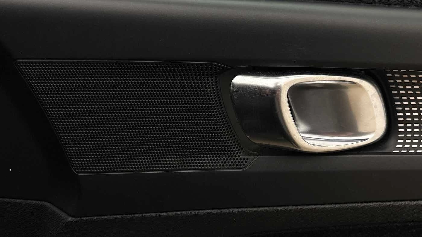 Volvo-XC40-image-18