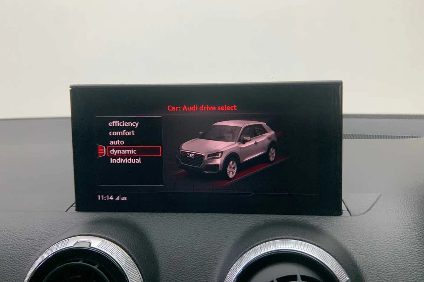Audi-Q2-image-18