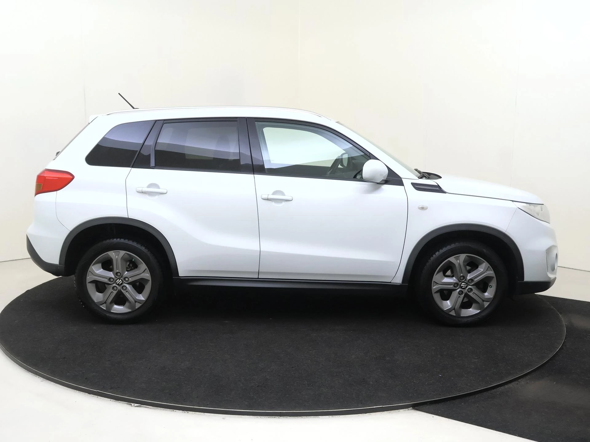 Suzuki-Vitara-image-8