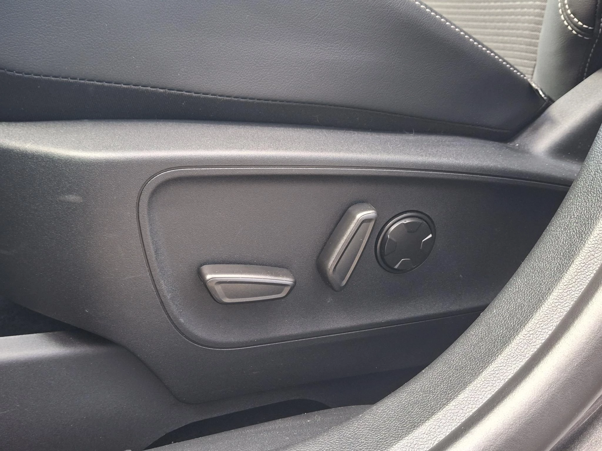 Ford-Kuga-image-11