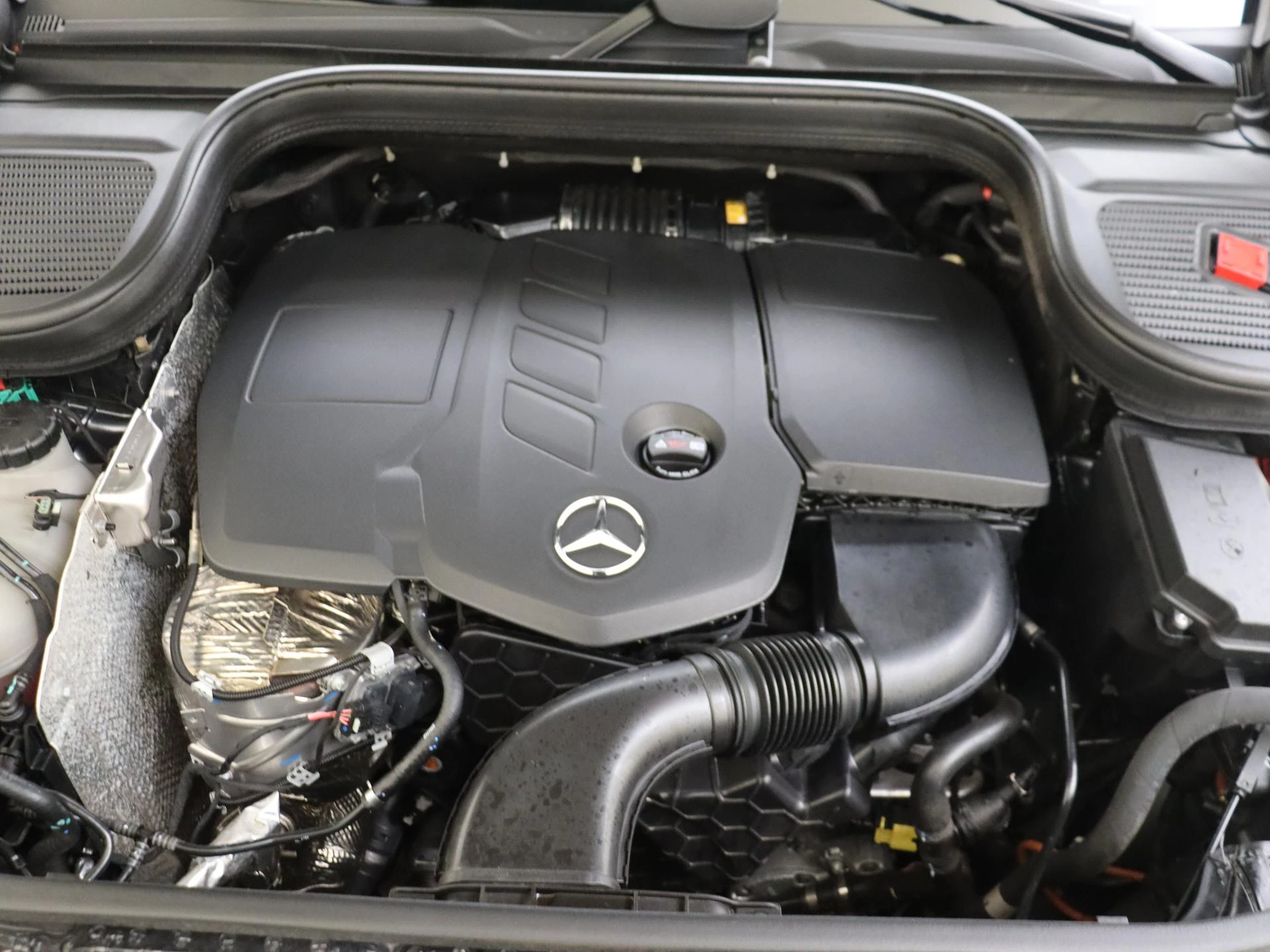 Mercedes-Benz-GLE-image-4