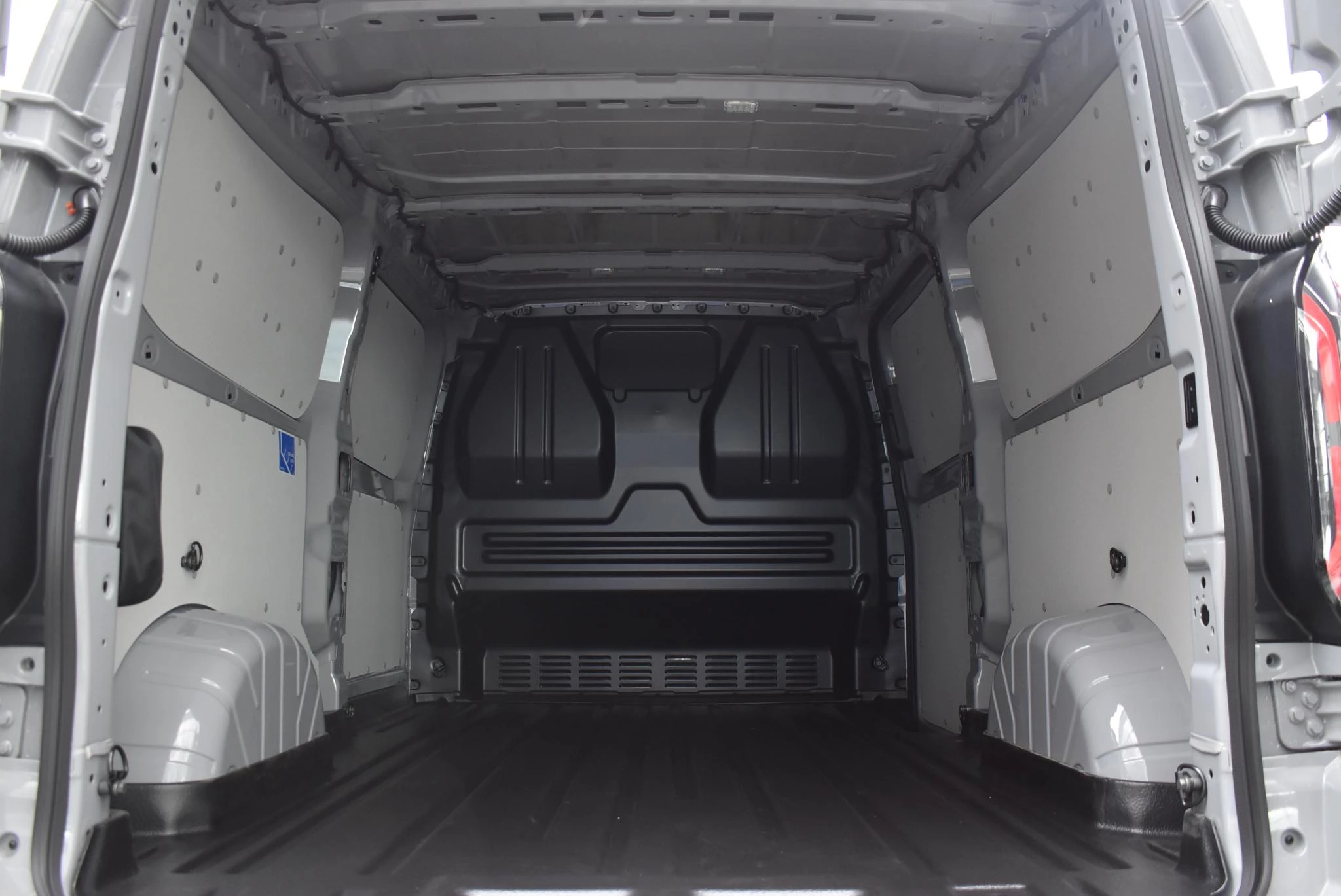 Ford-E-Transit-image-6