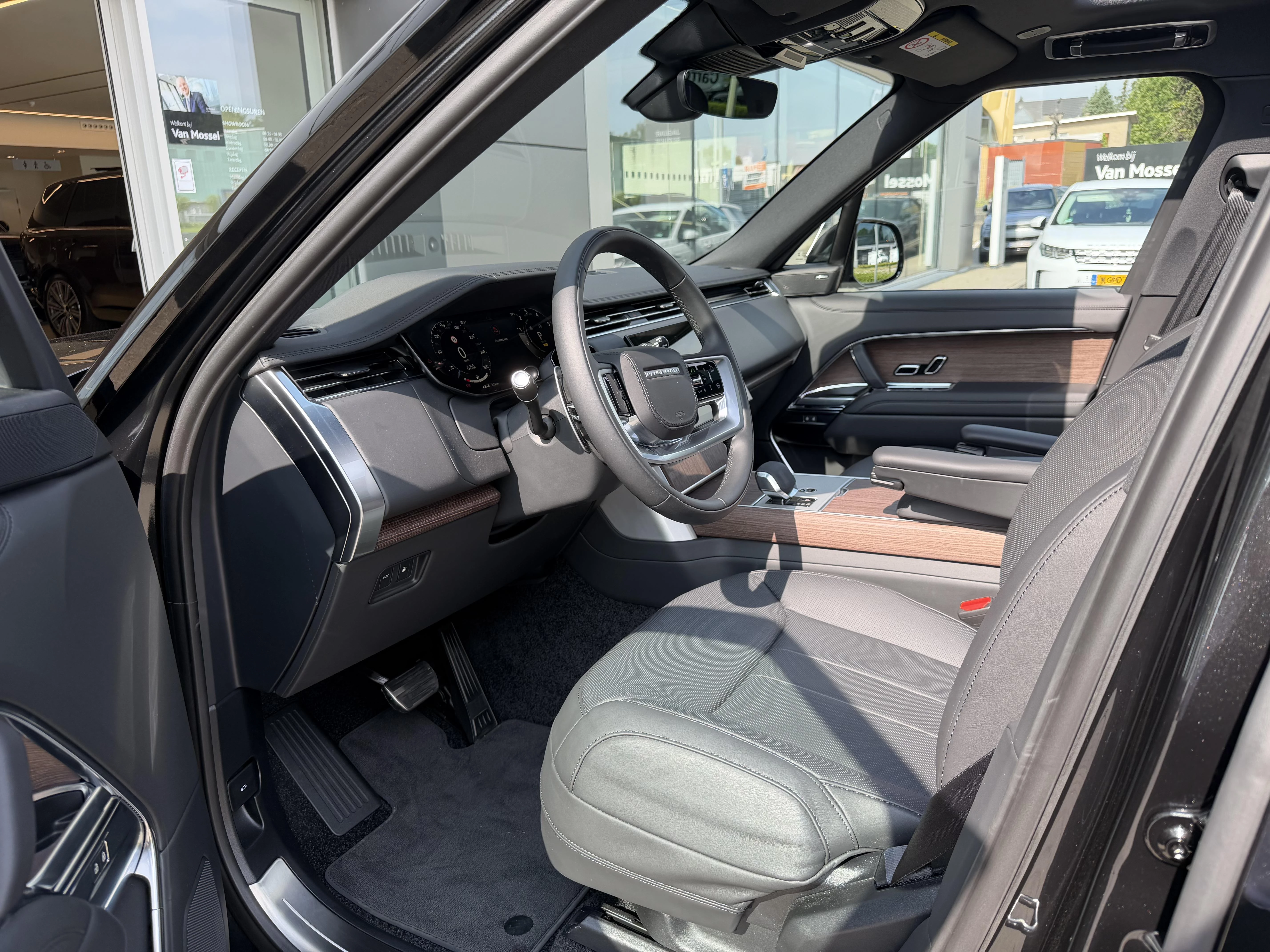 Land Rover Range Rover SWB P460e SE AWD Auto. 26MY