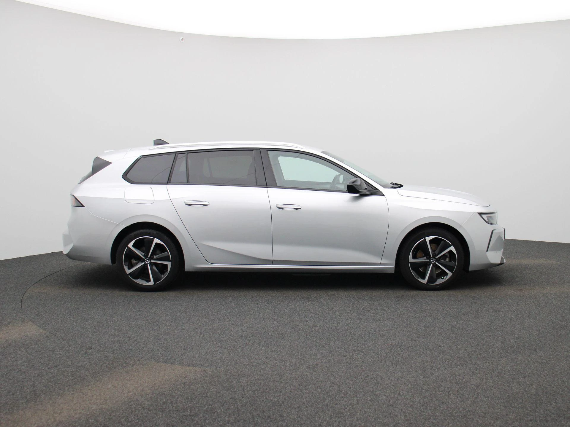 Opel-Astra-image-5