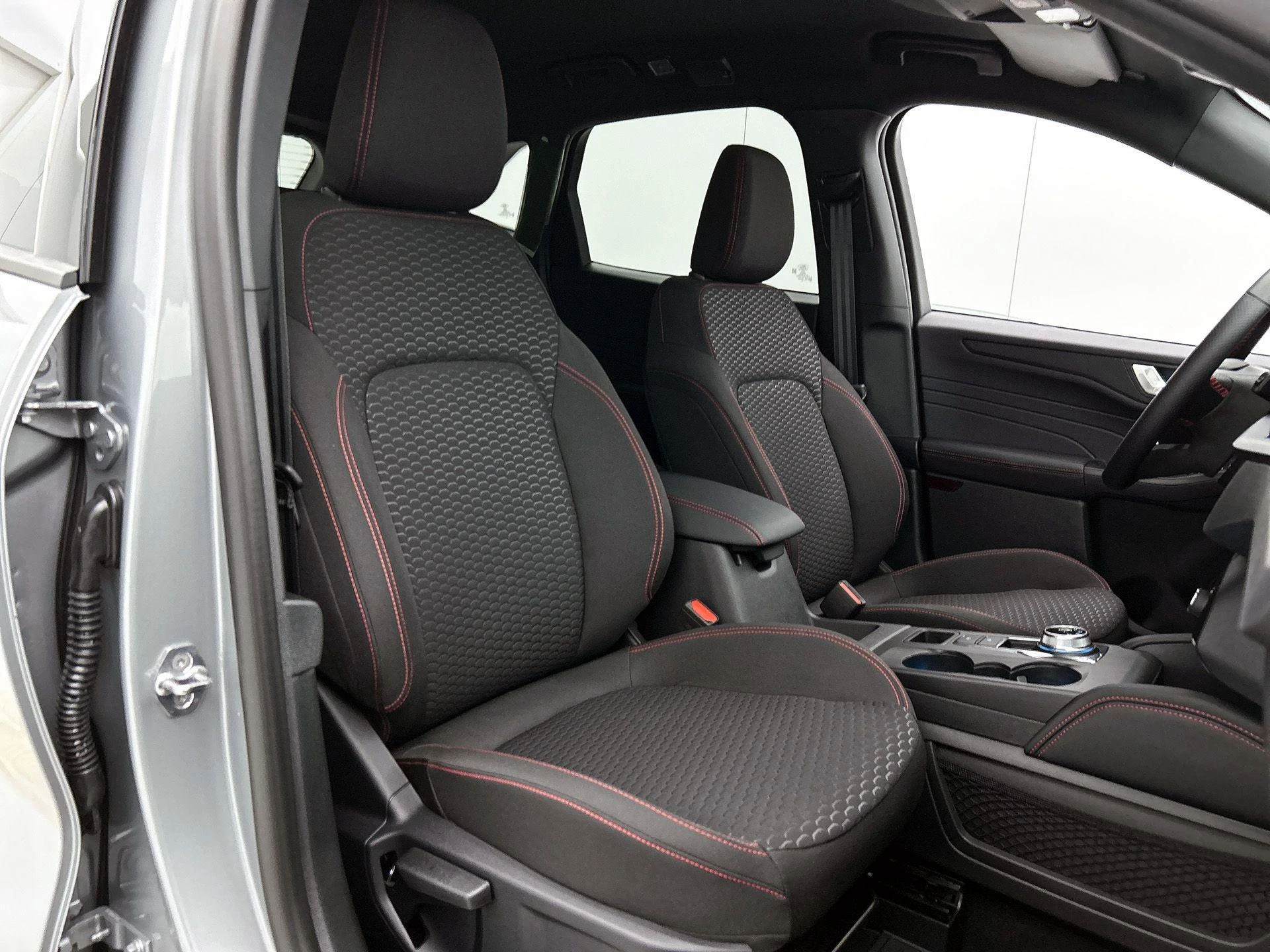 Ford-Kuga-image-35