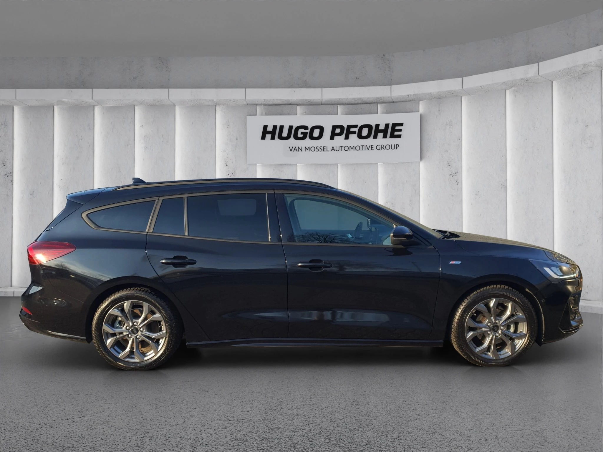 Ford Focus ST-Line Turnier AHK ACC LED Kamera