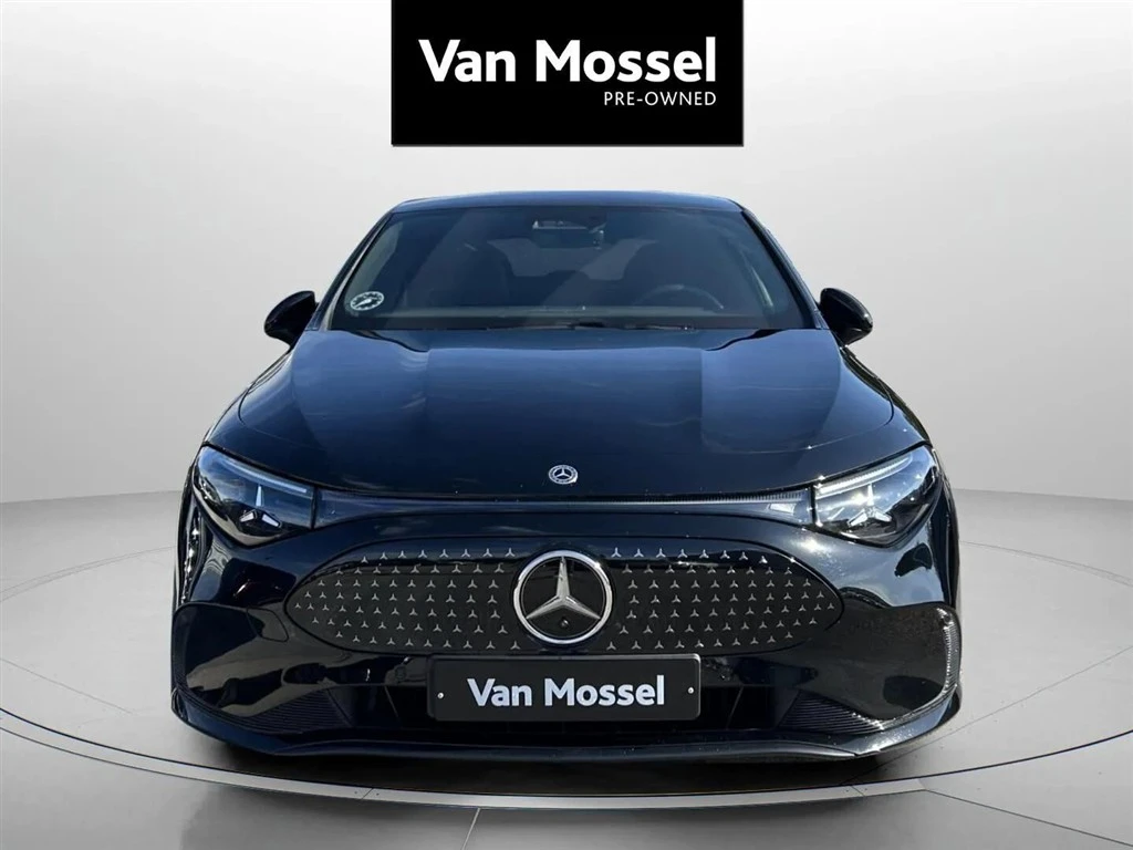 Mercedes-Benz-CLA-image-1