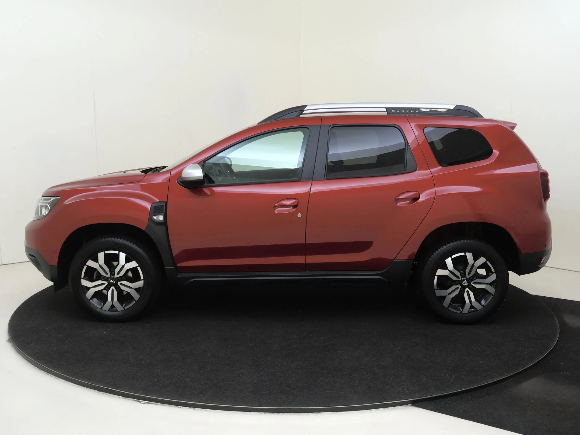 Dacia-Duster-image-11