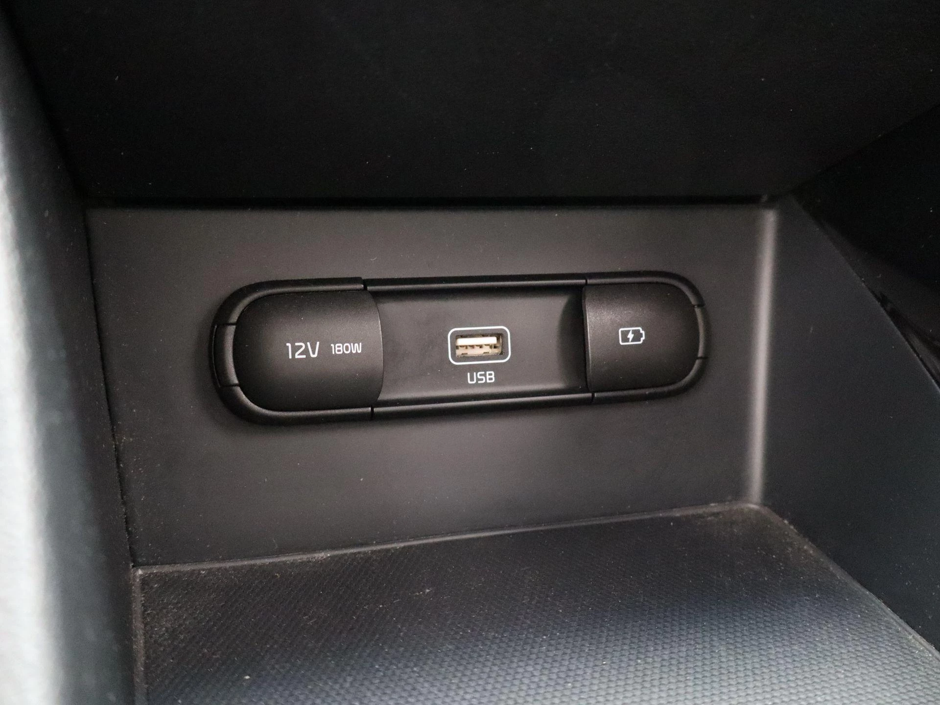 Kia-Niro-image-21