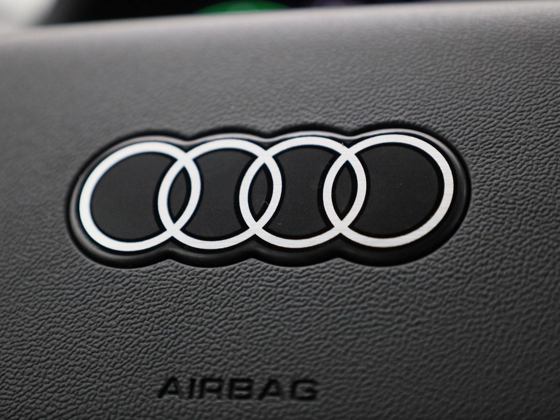 Audi-Q4 e-tron-image-36
