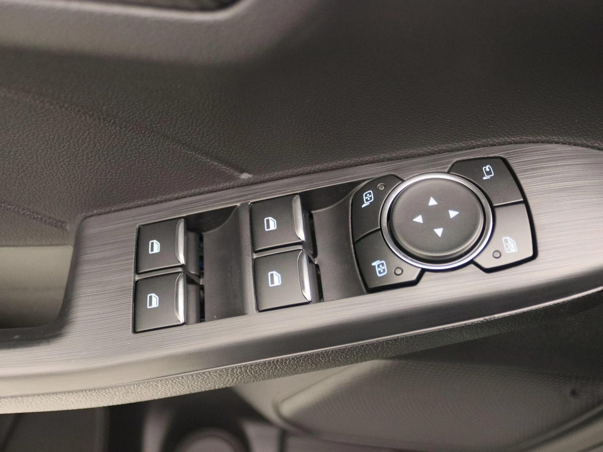 Ford-Kuga-image-22