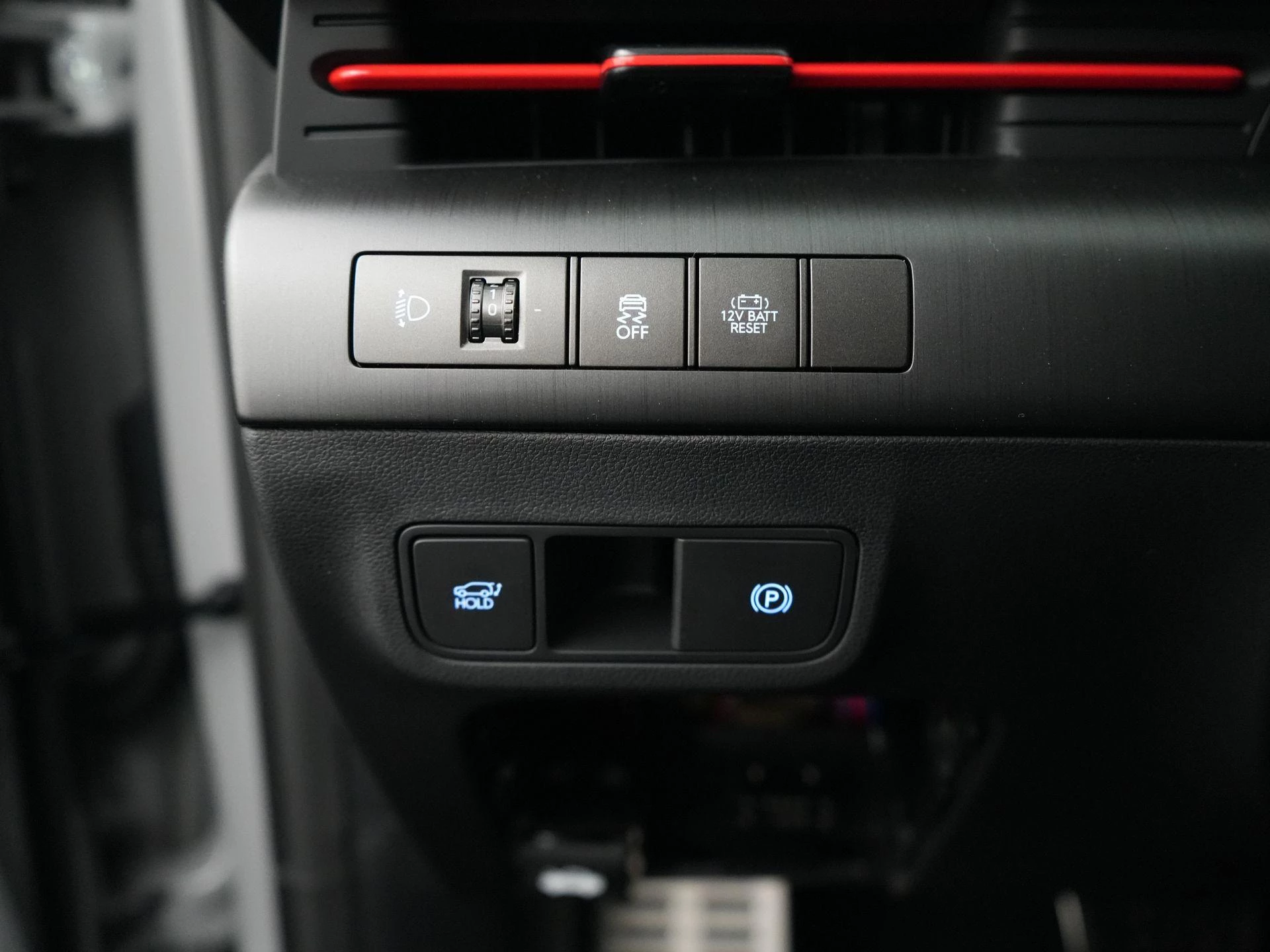 Hyundai-Kona-image-16