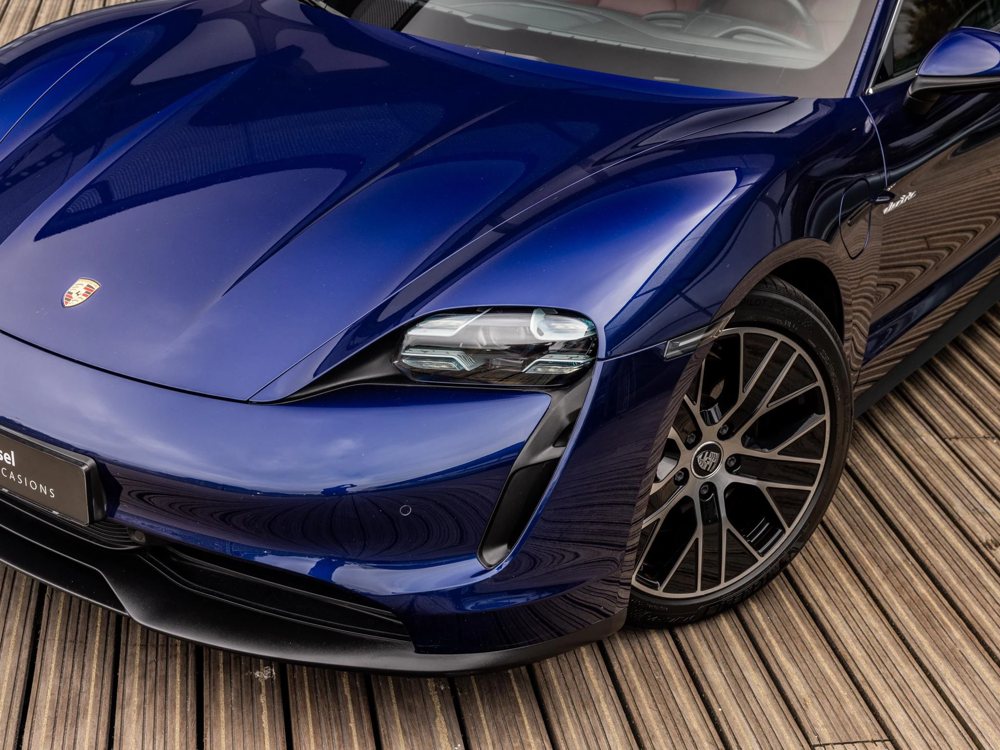 Porsche-Taycan-image-4
