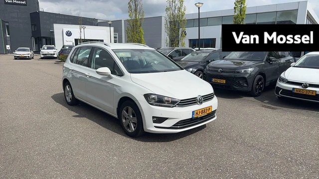 Volkswagen Golf SportsVan